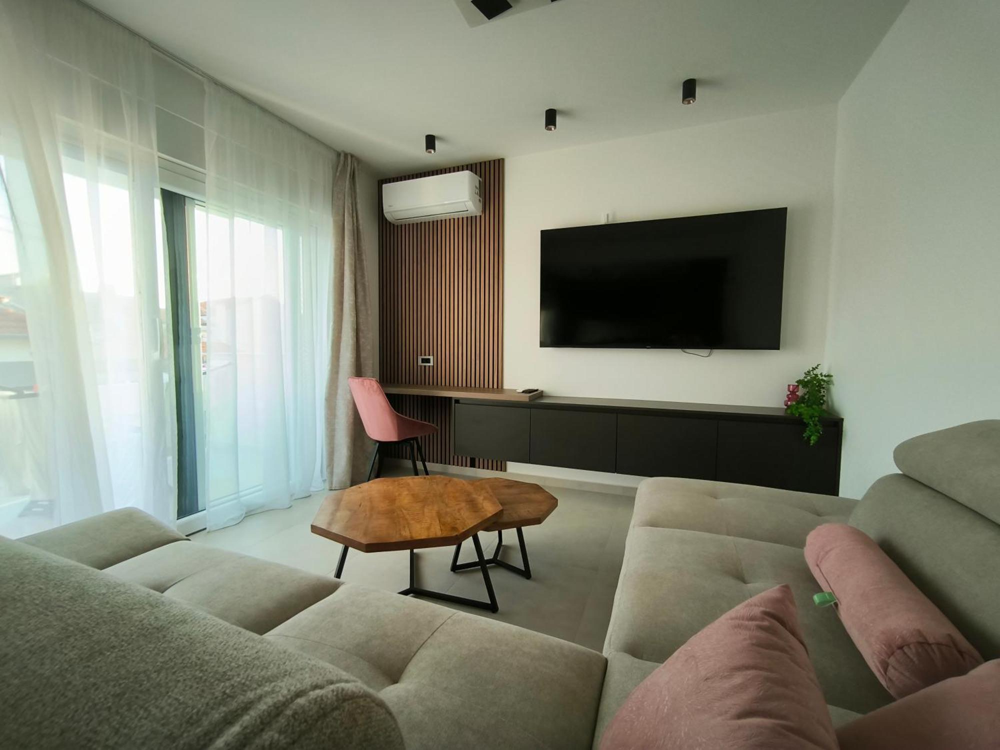 Luxury Apartments Marina View فوديس المظهر الخارجي الصورة